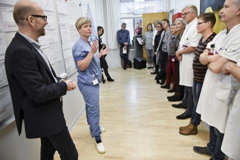 Tavlemøde mellem direktion og afdelingsledelser. Her diskuteres blandt andet aktivitet og hændelser på grundlag af dagsfriske data. Foto Palle Peter Skov.