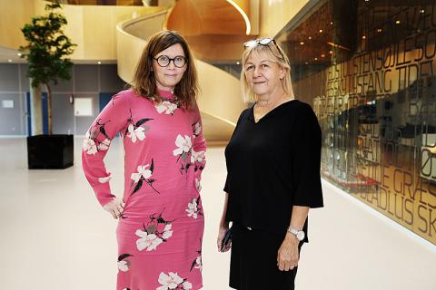 Uddannelsesansvarlig overlæge Christina Augusta Buchholt og ledende overlæge Birgitte Welcher har prøvet initiativer af, der skal gøre op med alenefølelsen og usikkerheden blandt yngre læger. Foto: Claus Bech.