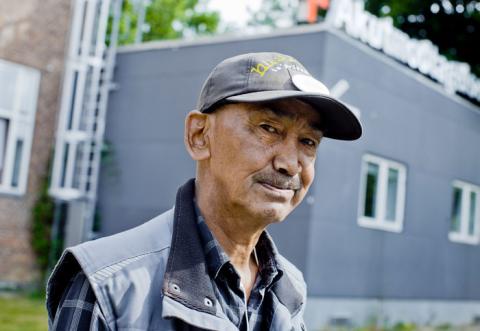 Jørgen Jørgensen fortæller, at han havde en rigtig dårlig oplevelse på Akutmodtagelsen, men at det har været dejligt at tale med Jens Rasmussen om det. »Jeg kom af med mine frustrationer, og jeg håber, at det kan være med til, at det bliver bedre«, siger Jørgen. Foto: Claus Boesen 