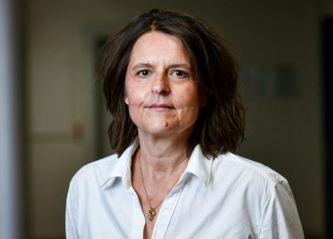 En meget stor del af urologien i Sønderjylland bliver samlet i Vejle og afdelingen i Aabenraa bliver satellit. Bettina Nørby, ledende overlæge på Urologisk Afdeling i Vejle skal skabe plads og samle tråde. (Foto: Palle Peter Skov)