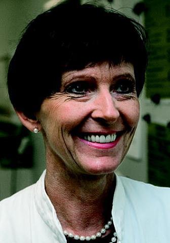 OUHKirsten Bouchelouche