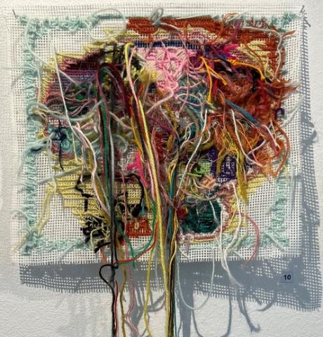 Gem dig ej (2022), Therese Kruuse Tvestmann, However much the effort on the outside, there will always be knots to untie on the inside. Get help and … don’t hide.